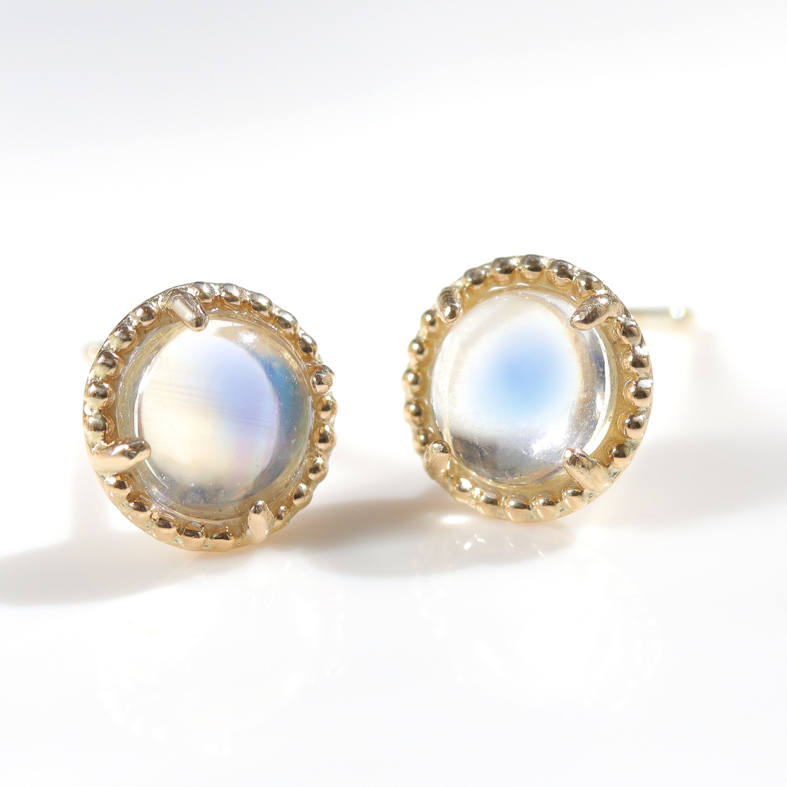 【在庫限り・即日発送】ブルームーンストーン×K10ピアス・エキューム