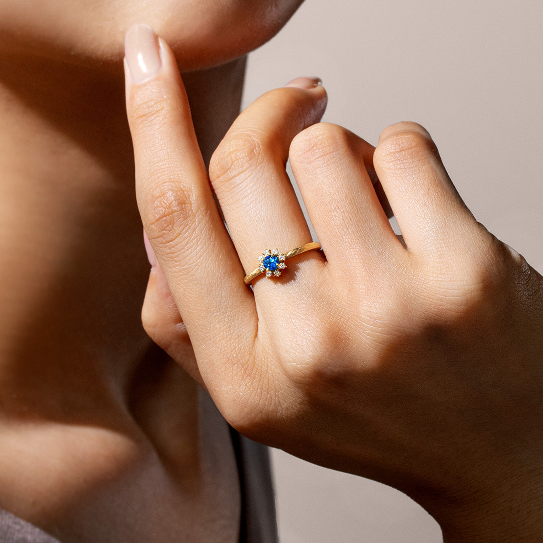 アウイナイト(ドイツ・アイフェル鉱山産)×ダイヤモンドK18/PTリング・フルリッテ