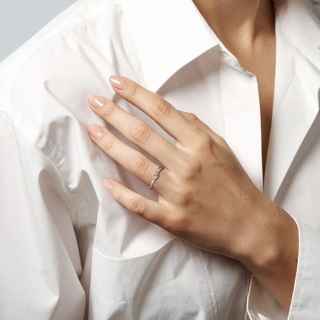 ダイヤモンド K18/PTリング・フレーズ