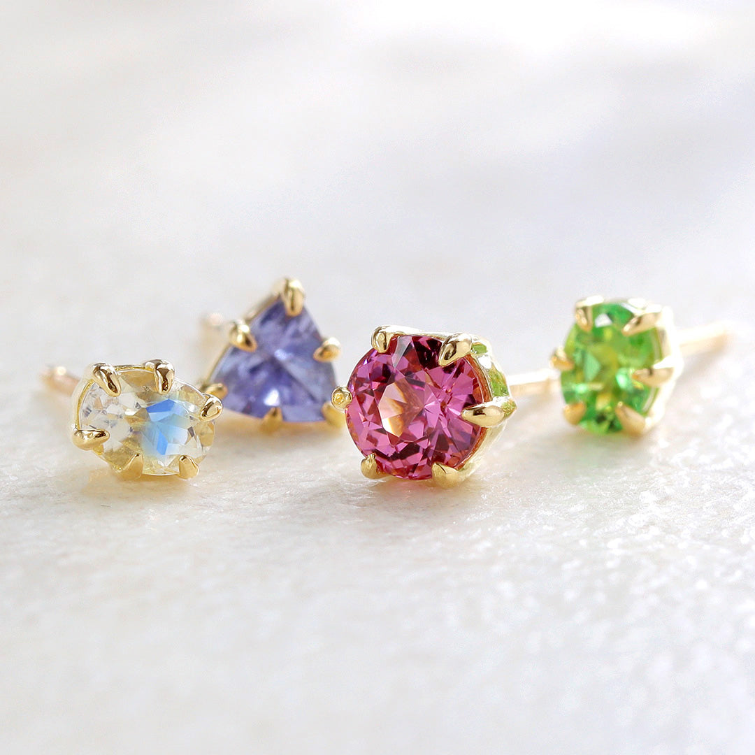 タンザナイト K18/PTピアス(片耳)・アミーユ