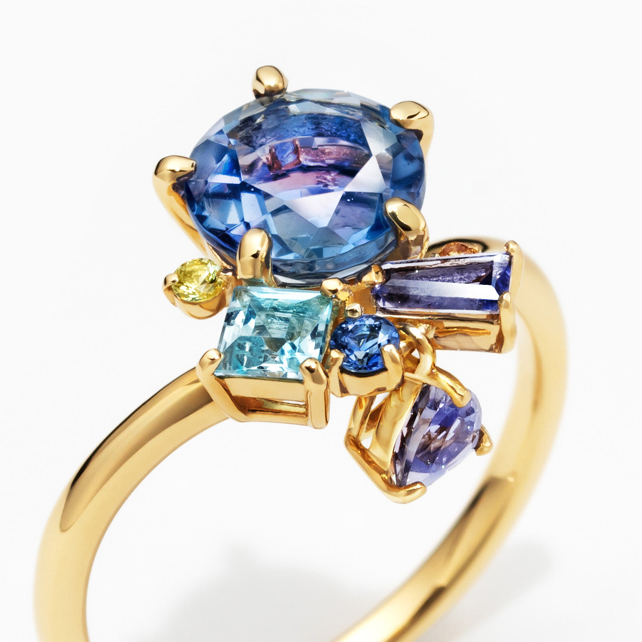 【即日発送】カラーチェンジフローライト×マルチカラージュエル K18/PTリング・ベルエゼン