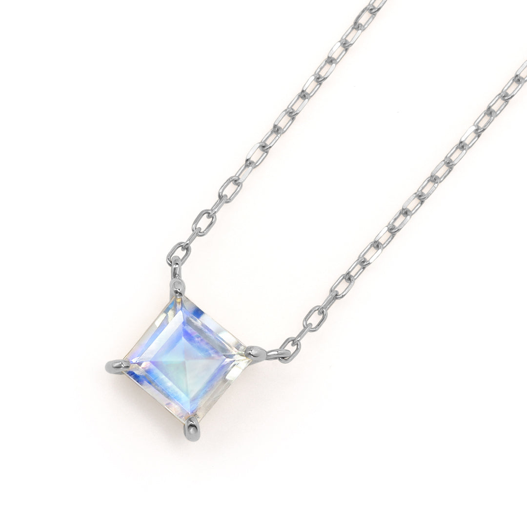 ロイヤルブルームーンストーン K18/PTネックレス・セラム