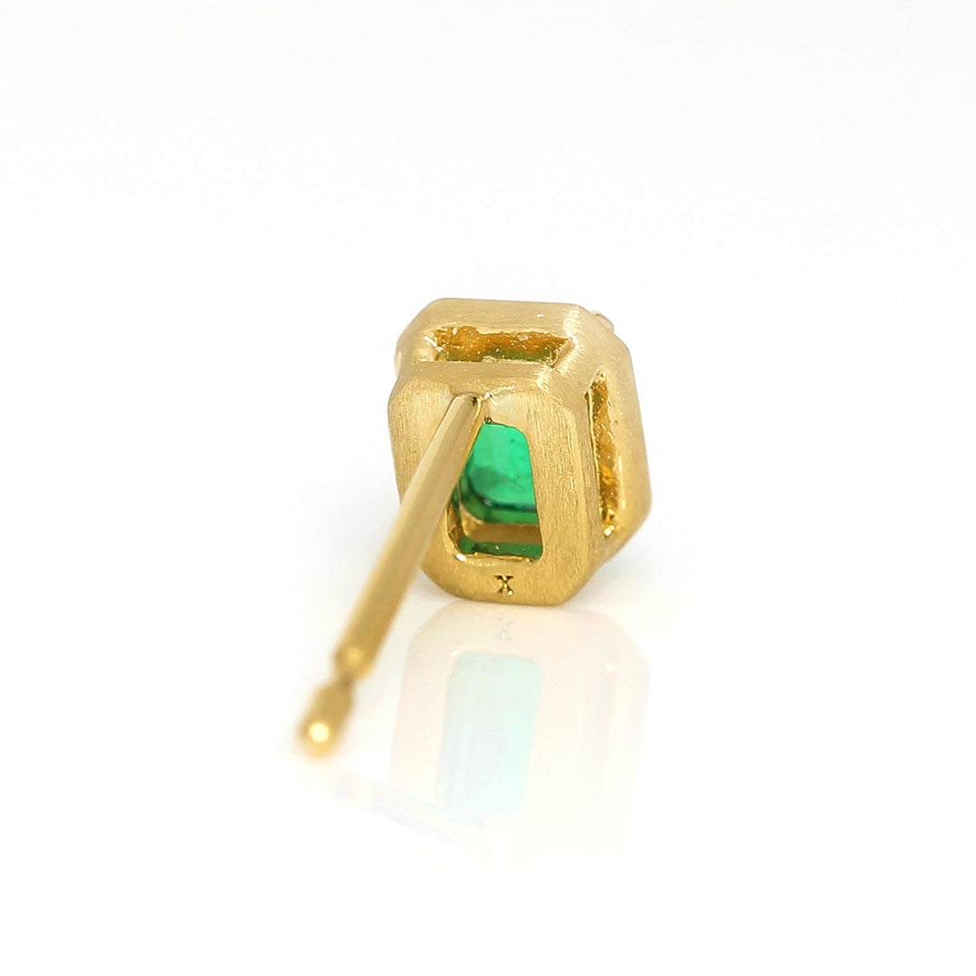 【即日発送】エメラルド(コロンビア産) K18/PTピアス(片耳)・セルマン
