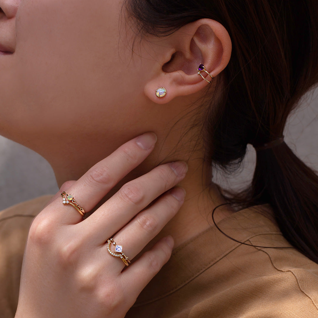 【在庫限り・即日発送】オパール(オーストラリア産) K10ピアス・エキューム