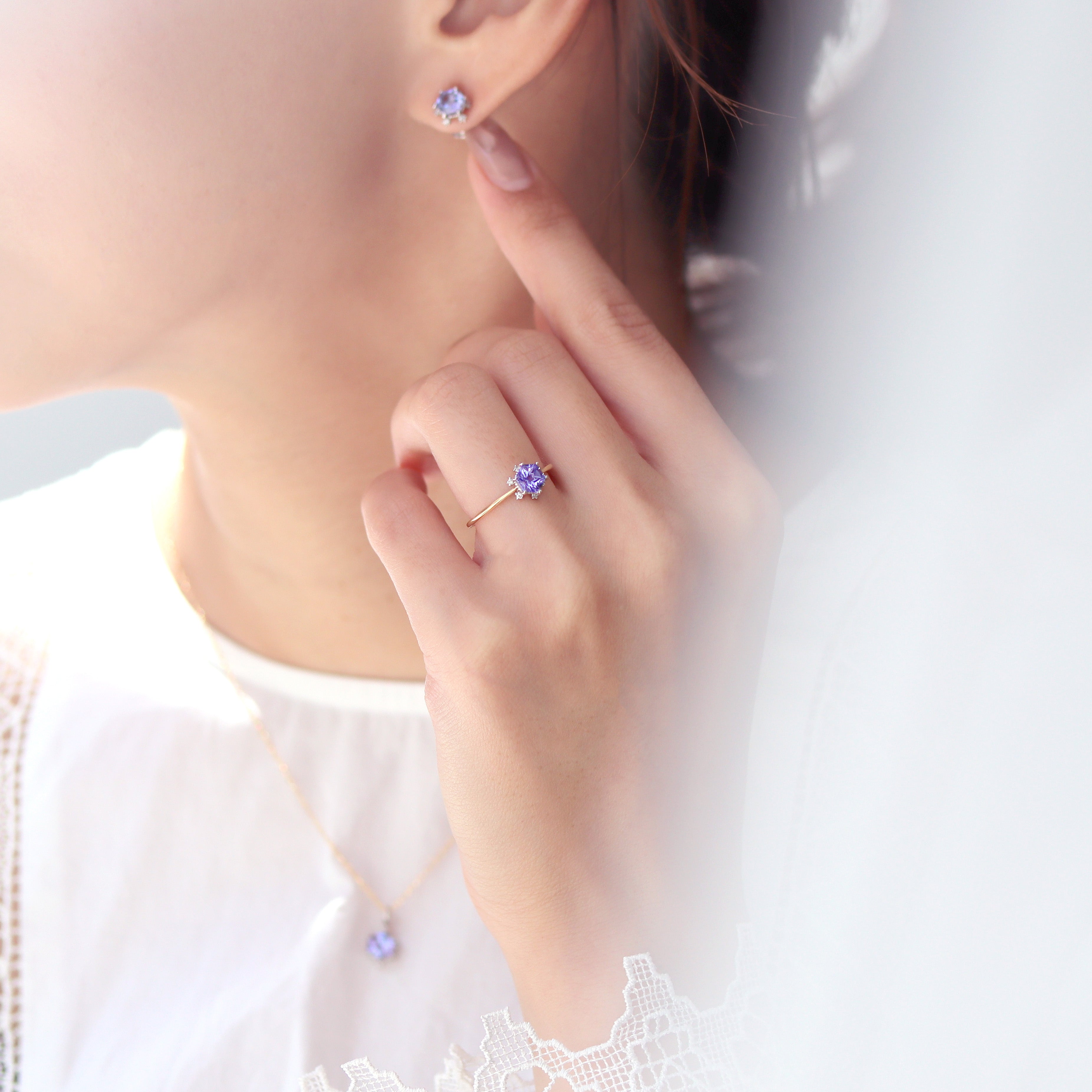 【在庫限り・即日発送】タンザナイト×ダイヤモンド K18/PTリング・イルネージュ