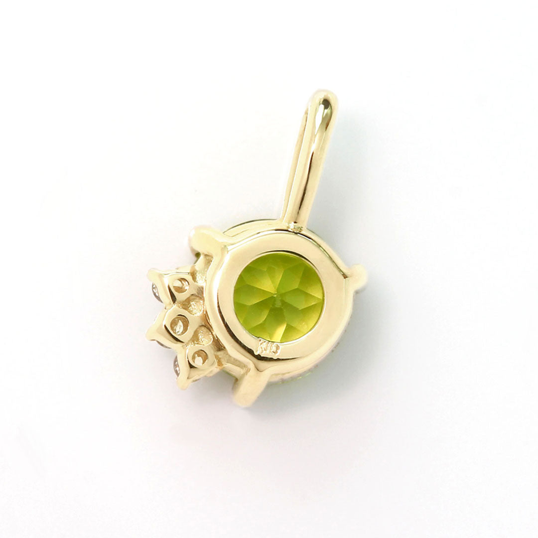 【即日発送】ペリドット×ダイヤモンド K10ペンダントトップ・オルシェ