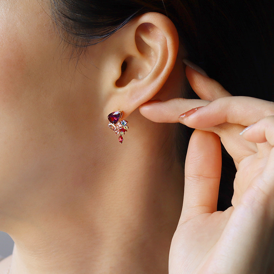 ロードライトガーネット×マルチカラージュエル K18/PTピアス(両耳)・ベルエゼン