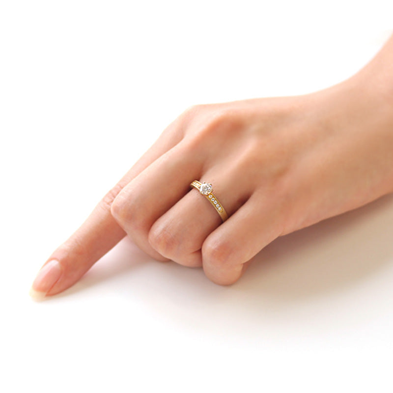 ダイヤモンド K18/PTリング・エタニティ