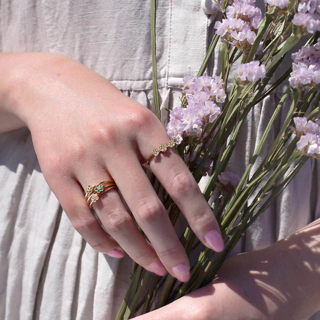 【在庫限り・即日発送】ダイヤモンド K18リング・パルテール