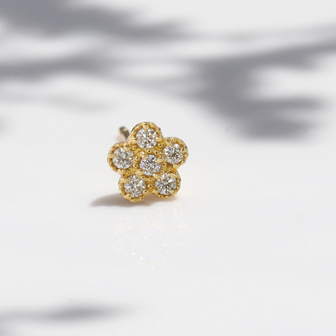 ダイヤモンド K18ピアス(片耳)・パルテール