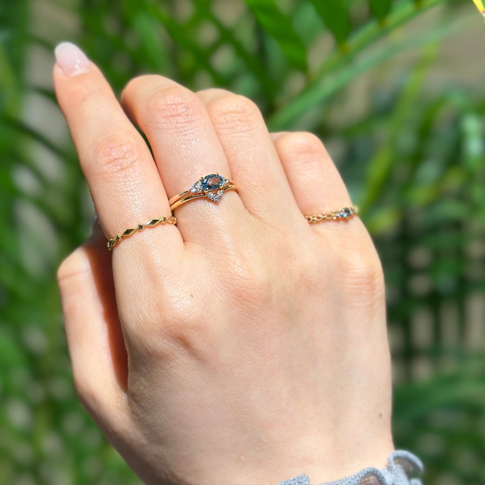 3月の誕生石「アクアマリン」コーデ