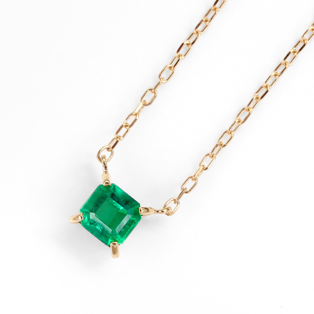 【即日発送】エメラルド(コロンビア産/スクエア) K18/PTネックレス・セラム