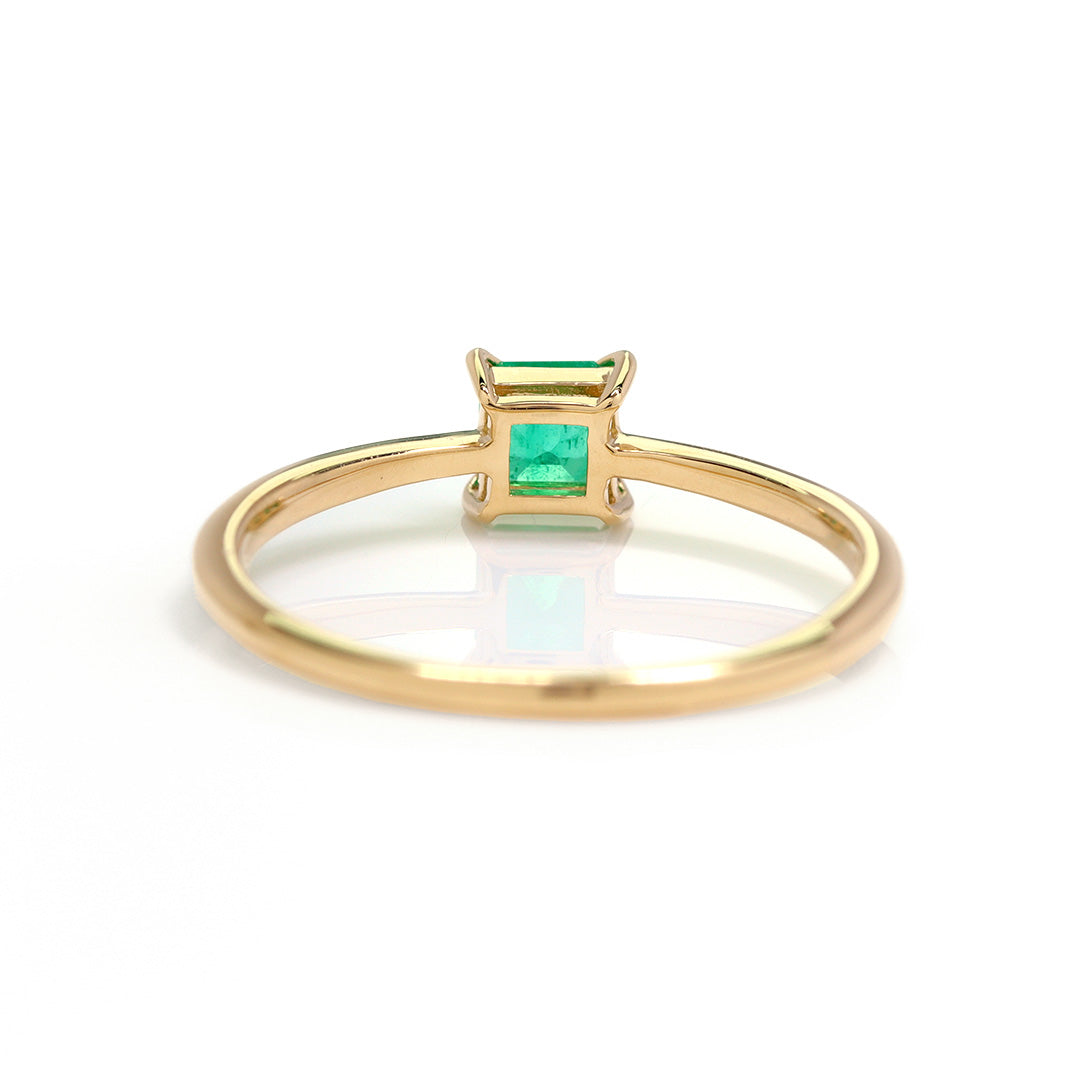 【即日発送】エメラルド(コロンビア産/スクエア) K18/PTリング・セラム