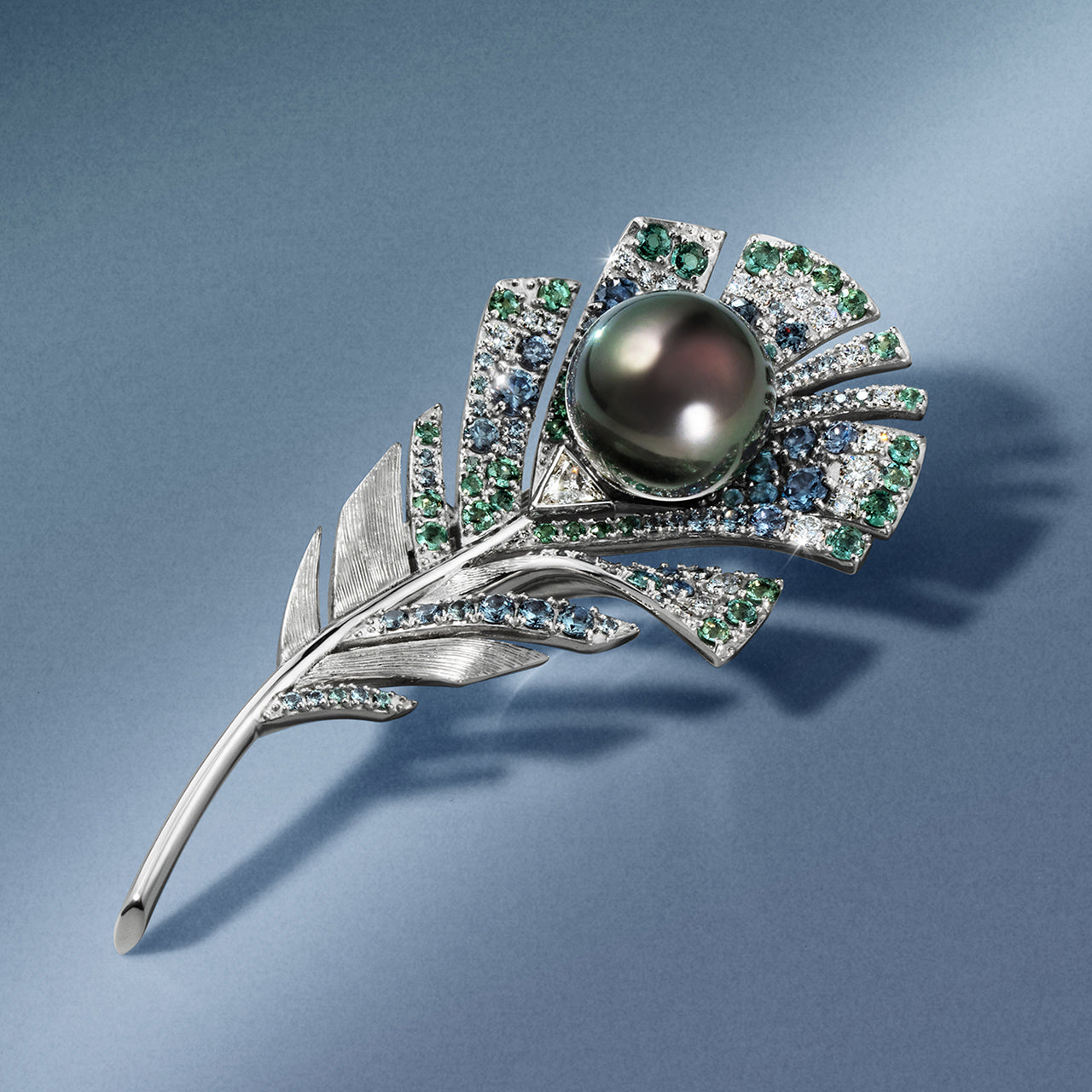 【Tales of Her・京都店限定】黒蝶真珠×マルチカラージュエル PTマルチウェアジュエリー・クロマプリュメプリンシパル