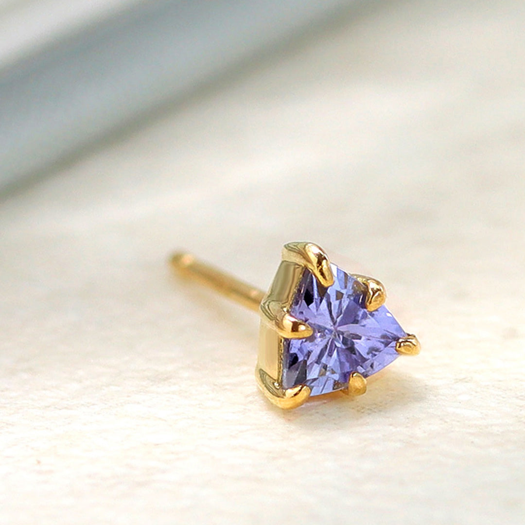 ビズー公式】タンザナイトK18(18金) PT ピアス(片耳) アミーユ | 希少