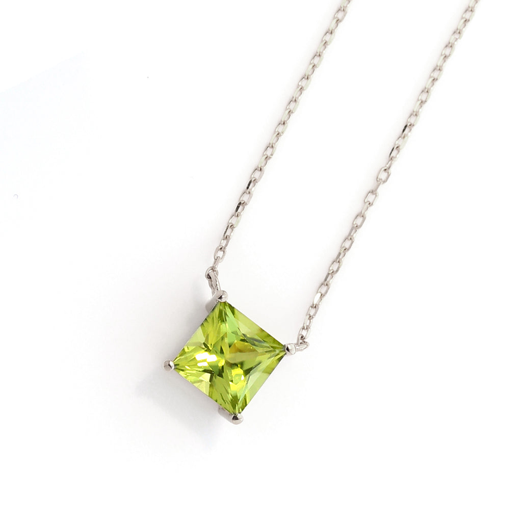 ペリドット ダイヤモンド ネックレス 0.53ct 0.06ct K18 