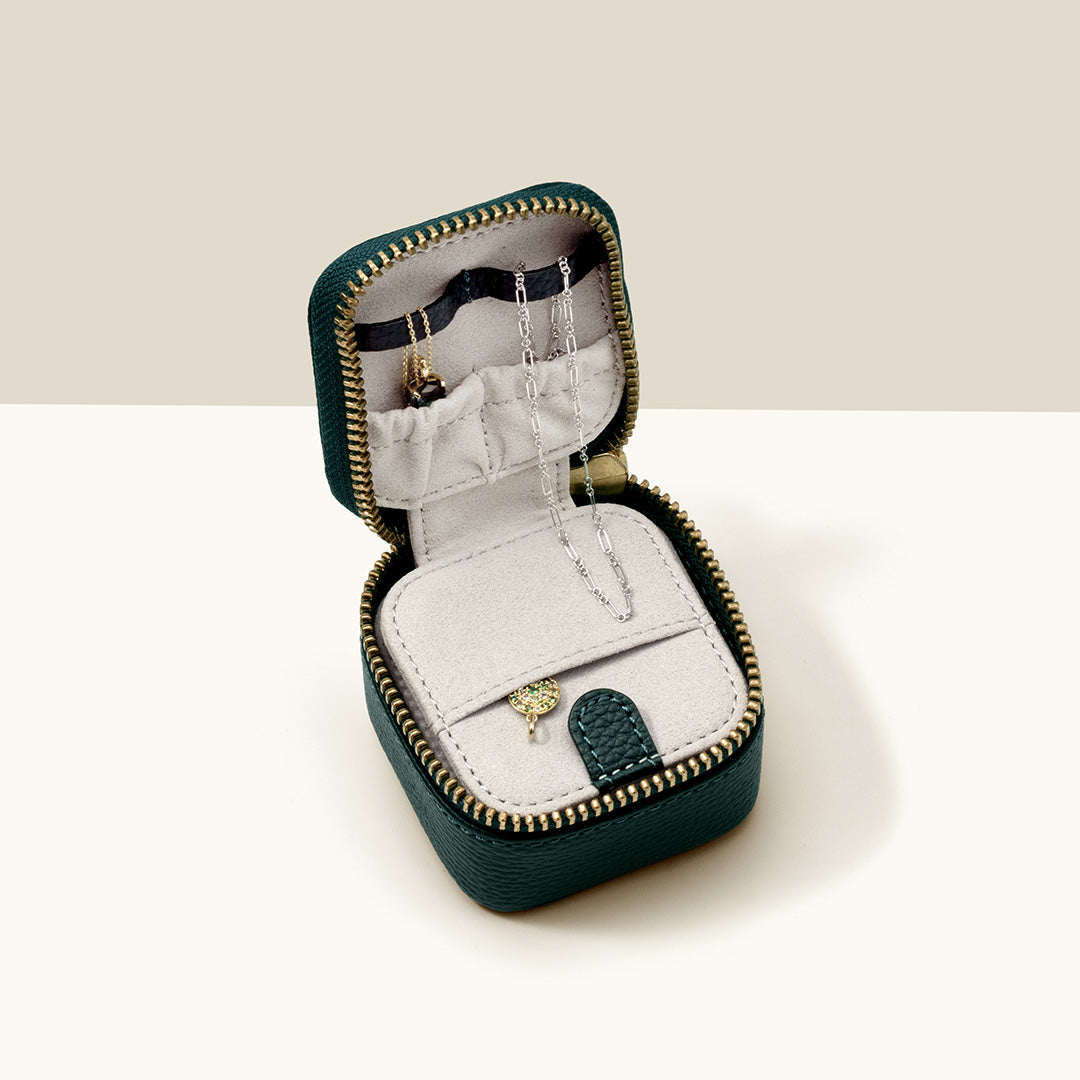 ビズー公式】【即日発送】ジュエリーポーチ・バニティエS