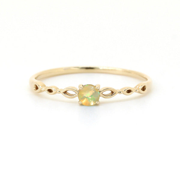 ビズー公式】オパール (エチオピア産) K10(10金) リング ジュリ | 希少