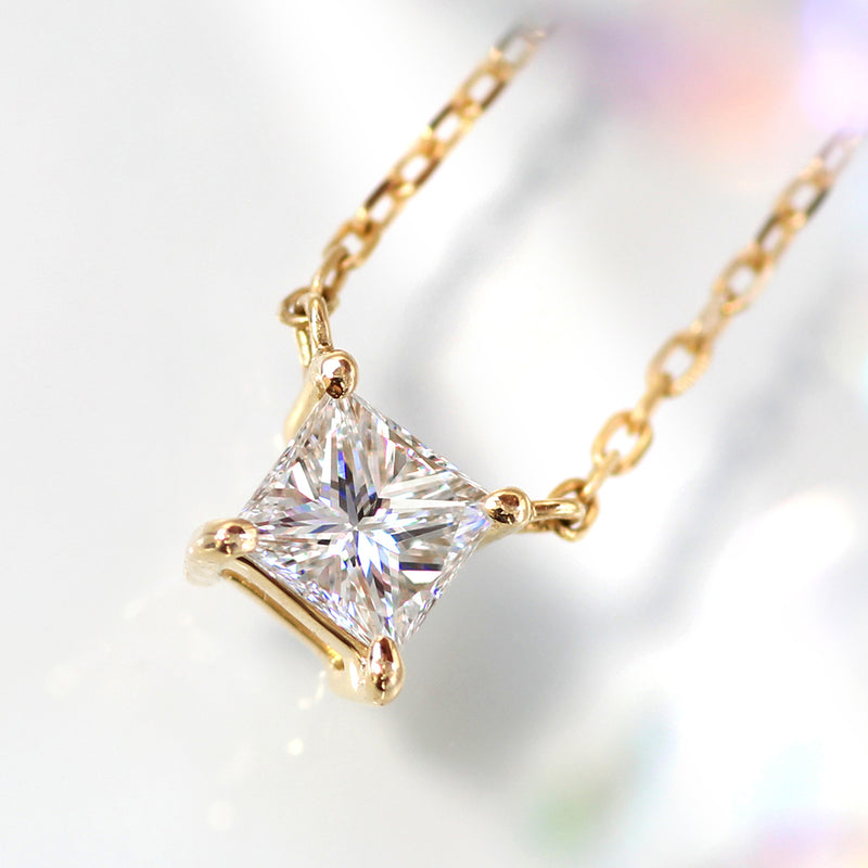 【ビズー公式】ダイヤモンド SIクラス プリンセスカット K18(18金) PTネックレス | 希少石カラーストーンのジュエリー