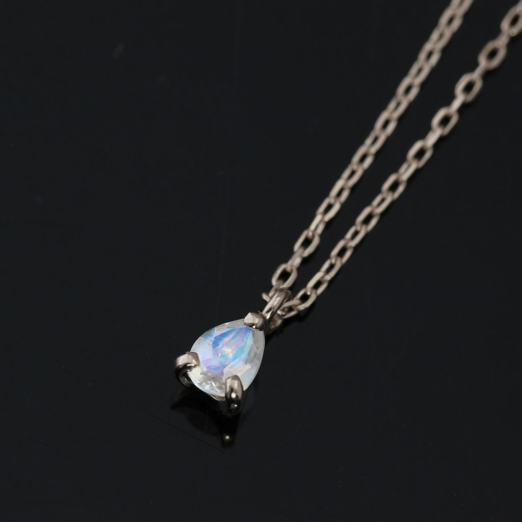 レディースK18YG ムーン ダイヤモンド ネックレス 0.18CT