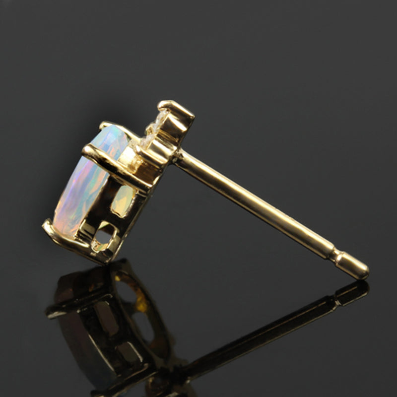 オパール(エチオピア産)×ダイヤモンドK18/PTピアス・フラヴィ