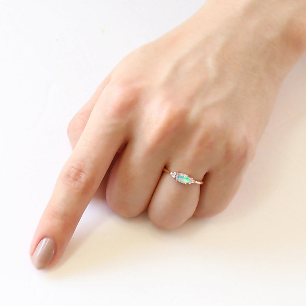 【ビズー公式】オパール ダイヤモンド K18(18金) リング フラヴィ | 希少石カラーストーンのジュエリー